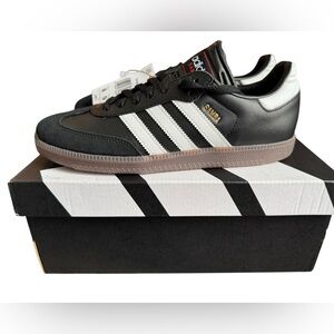 Adidas Mens Samba Soccer Size 8 Core Black/Cloud White/Vivid Red IH6000